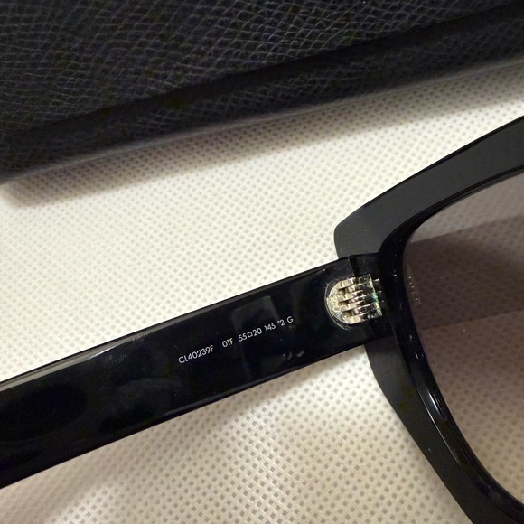 Celine Elegant Black Sunglasses - Picture 4 of 4